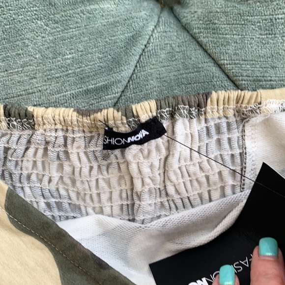 Fashion nova camo skirt set - Picture 4 of 4